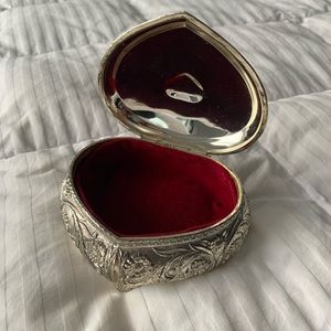 Vintage 1950’s sterling silver heart shaped antique ornate jewelry box